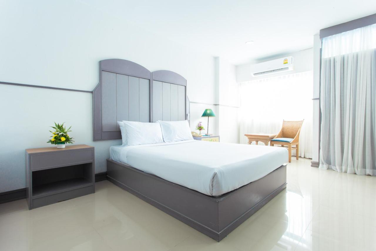 Ruensuk Place Bang Lamung Exterior photo